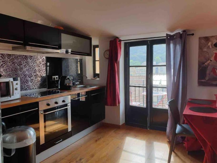 Appartement Balcony Last Floor Harbour Parking On Demand